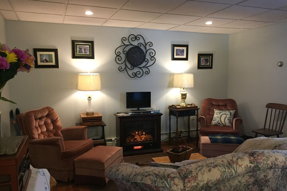 1920's Bennington Vermont Guest Barn