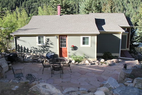 Cozy Cottage in Historic Silver Plume