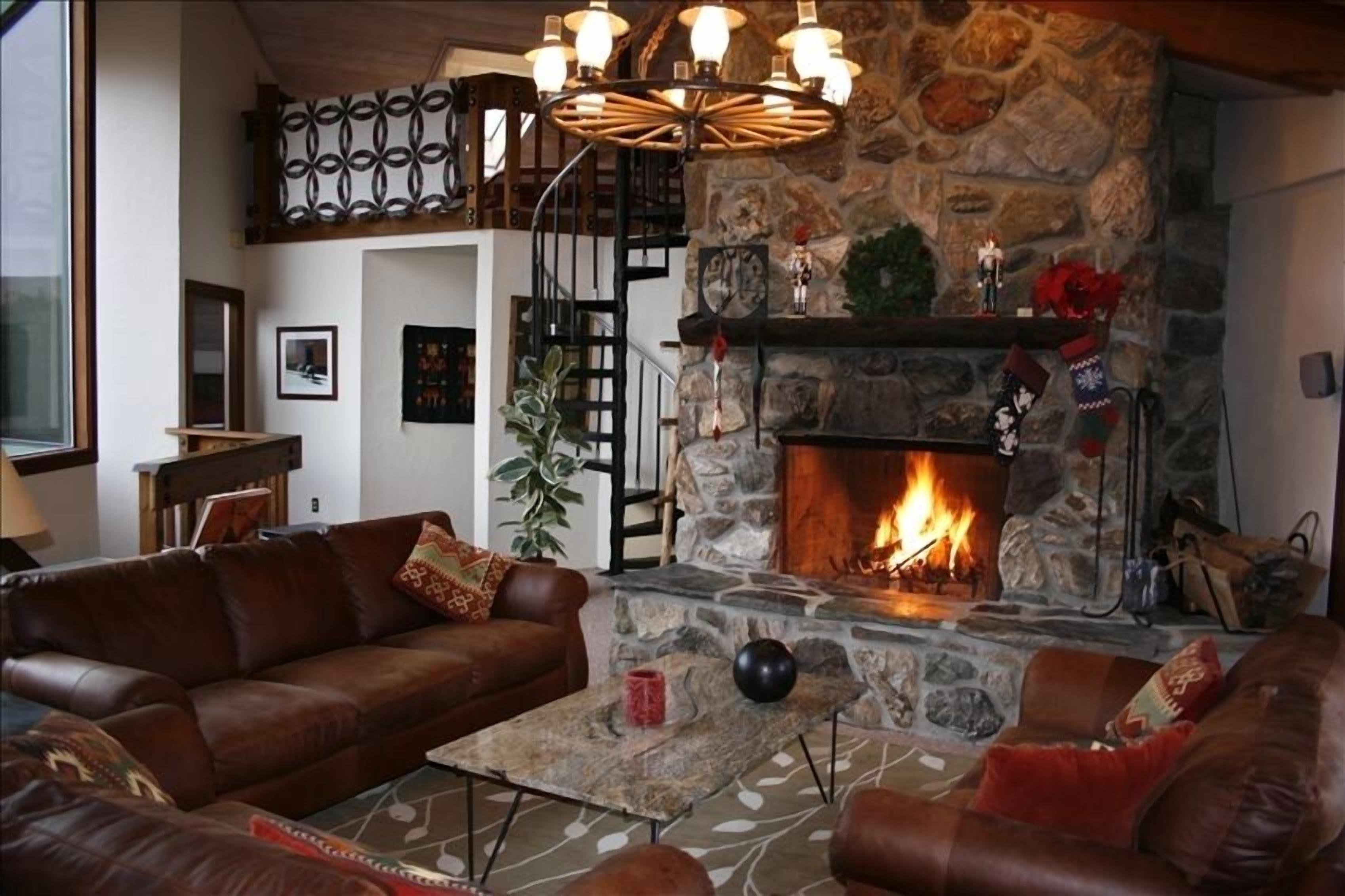 SLO County's Finest Destination Luxury Ranch Retreat/8BR/7b/ 20yd lapPool/Tennis