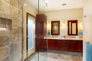 Hair dryer - Kiahuna Lani at Poipu: Brand New Pool! Tropical Luxury on the Golf Course w/ A/C (Koloa)