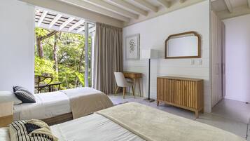 2 bedrooms, desk, free WiFi, bed sheets