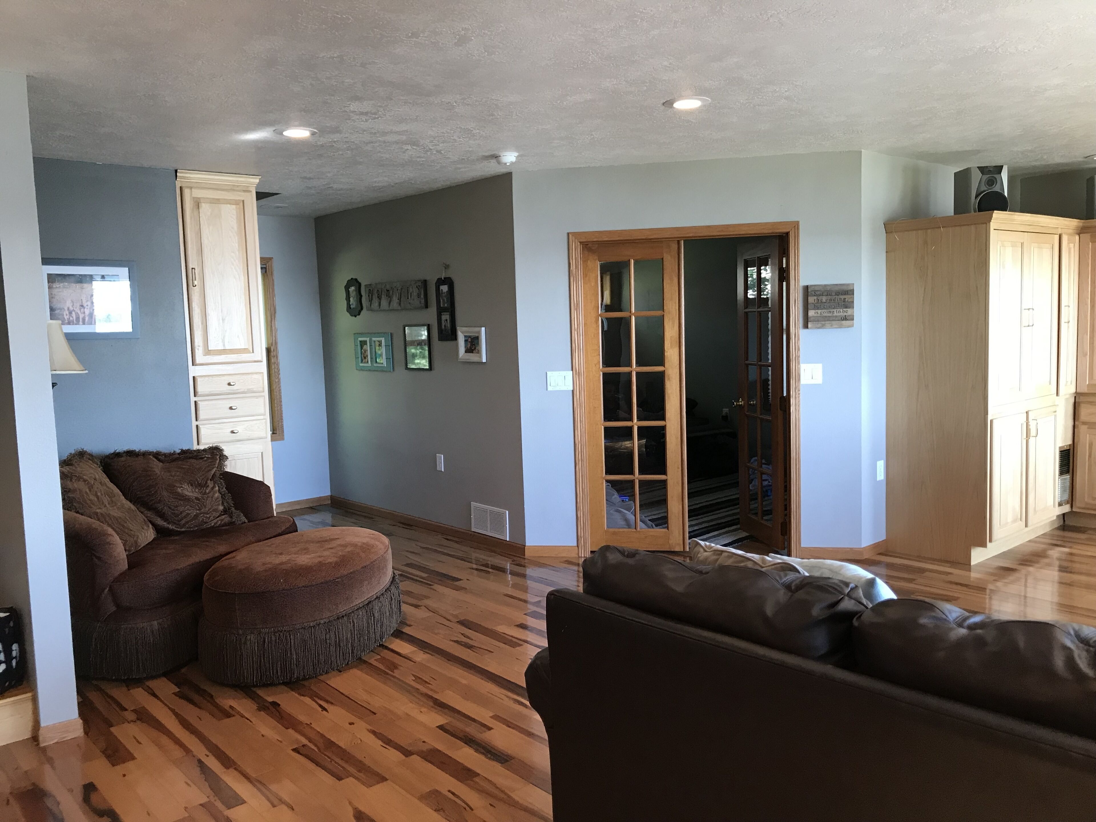 Lakefront Home on Lake Sakakawea in Douglas Bay near Garrison, ND