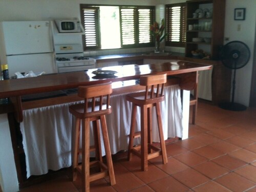 The Charlotteville Lookout - Oceanview Mountain Top Bird Watchers Paradise