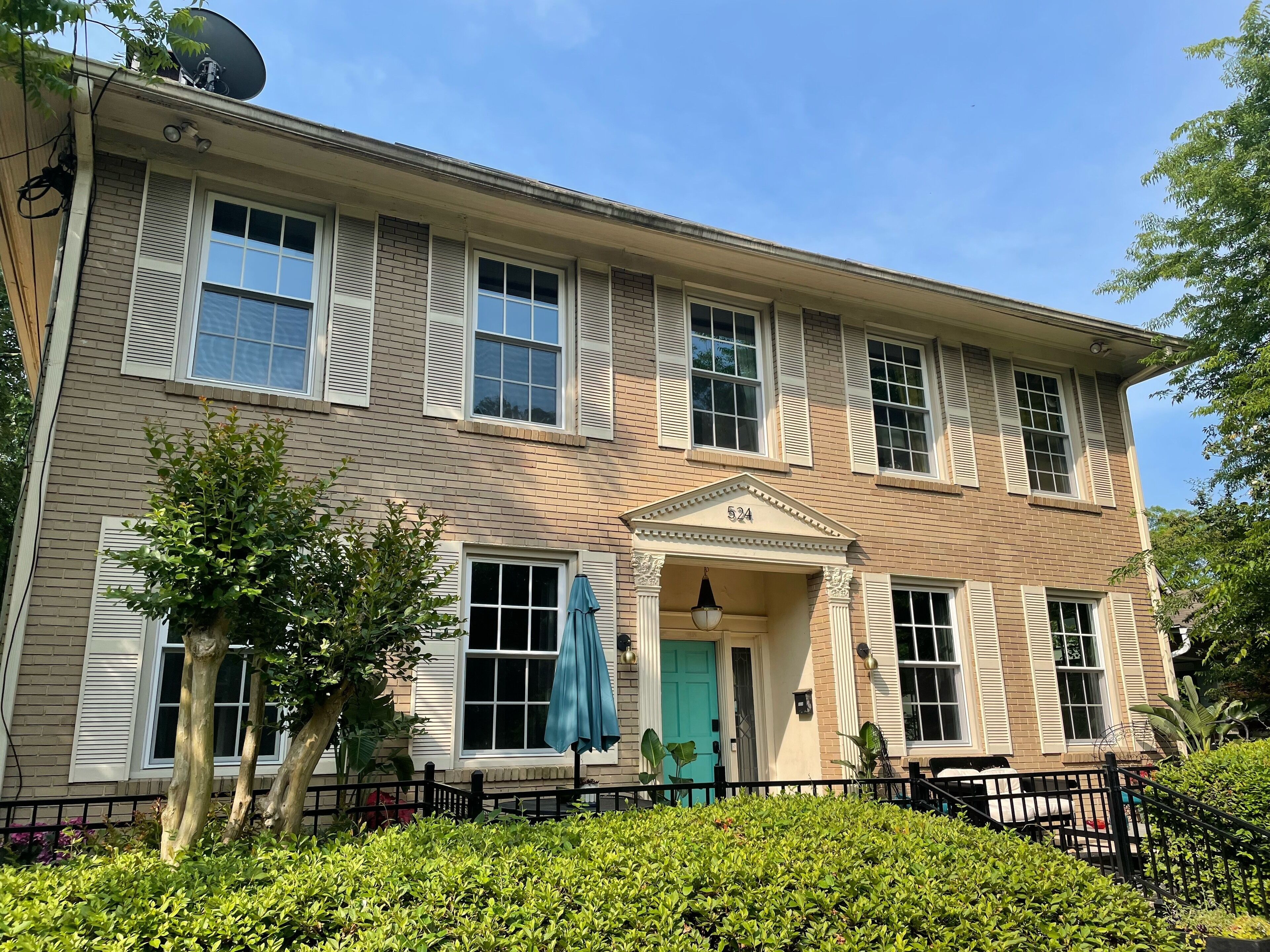 Inman Park 4 bed newly renovated & furnished STEPS frm restaurants bars beltline