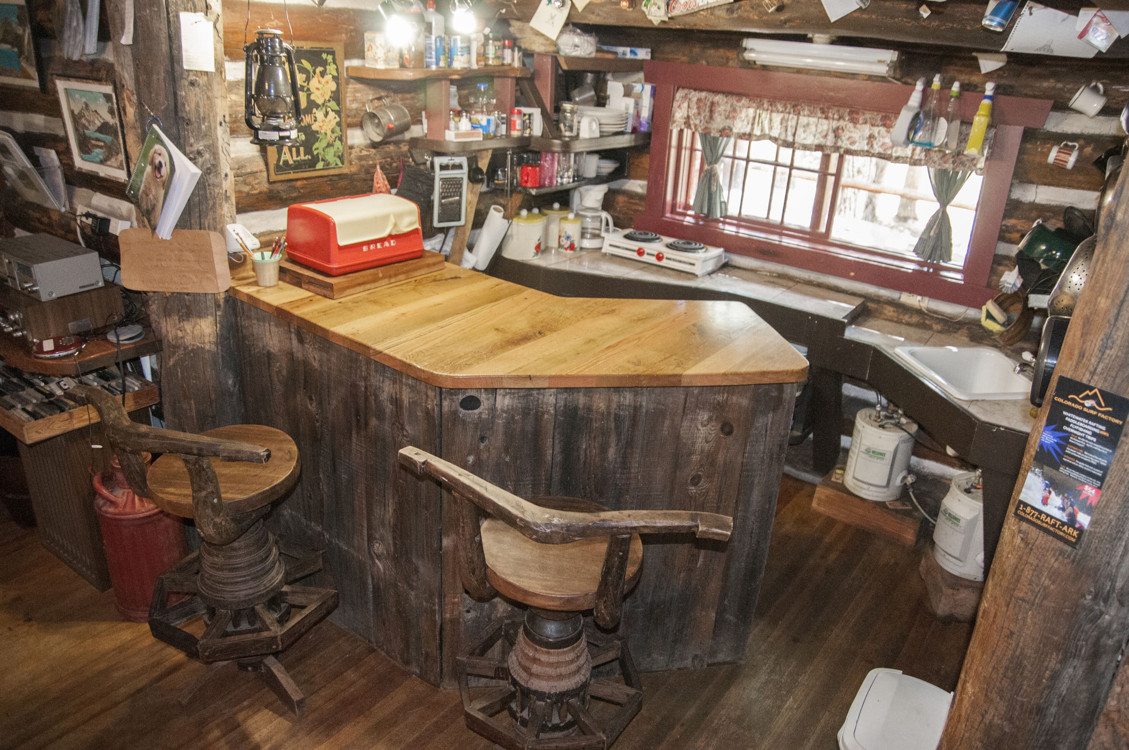 Rabbit Den of Bunnylane Cabins"Pay it Forward"