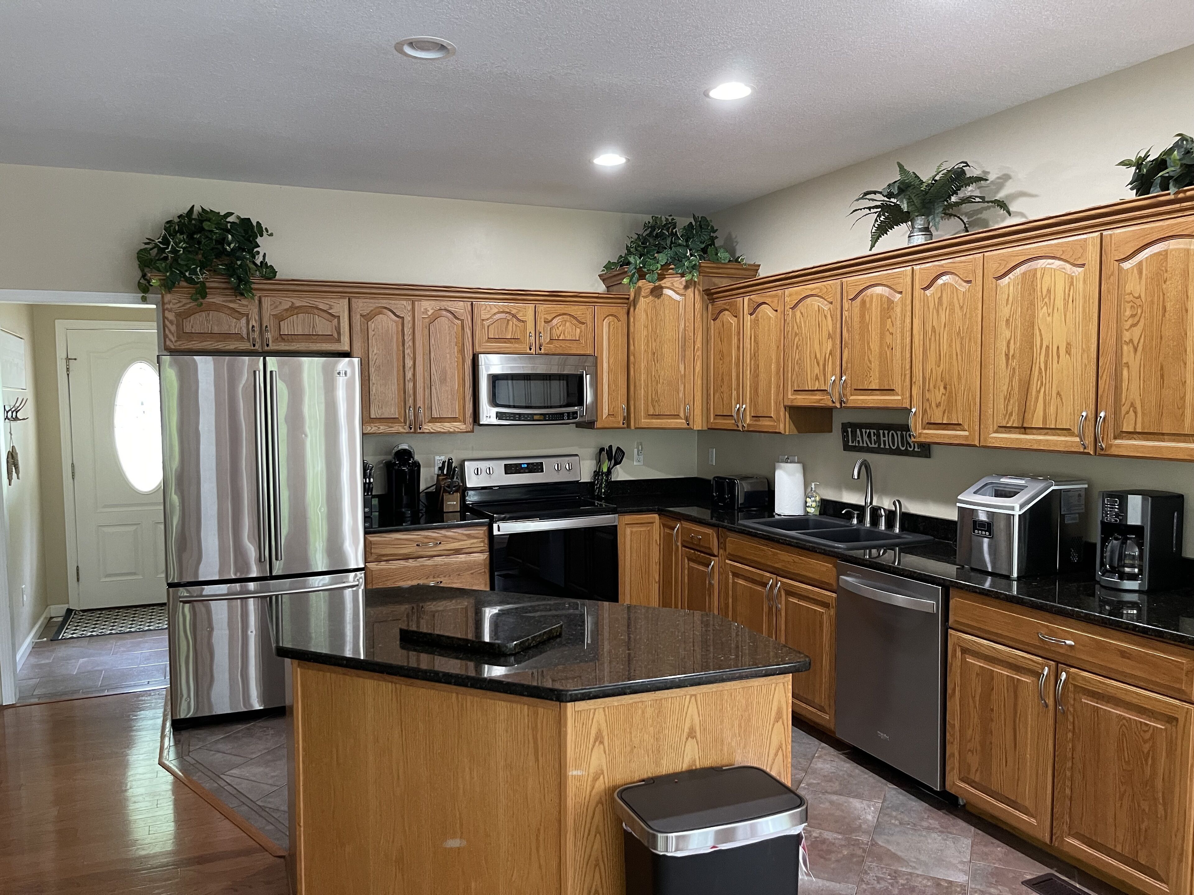 Norris Lake The Lure— Perfect lakehouse for families in deep, NO WAKE Cove!