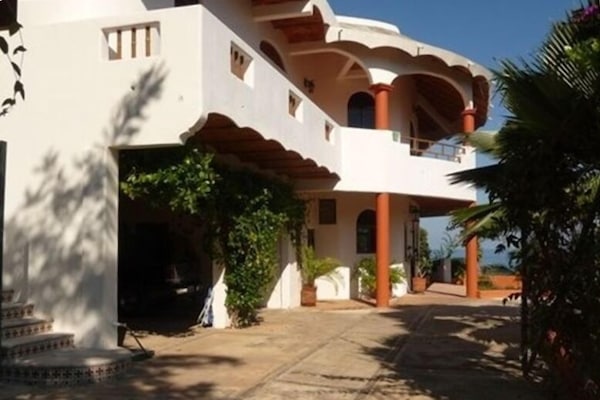 Entrance to the Villa