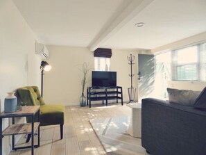 TV - Cozy Retreat in Prime Hillcrest Location (San Diego)