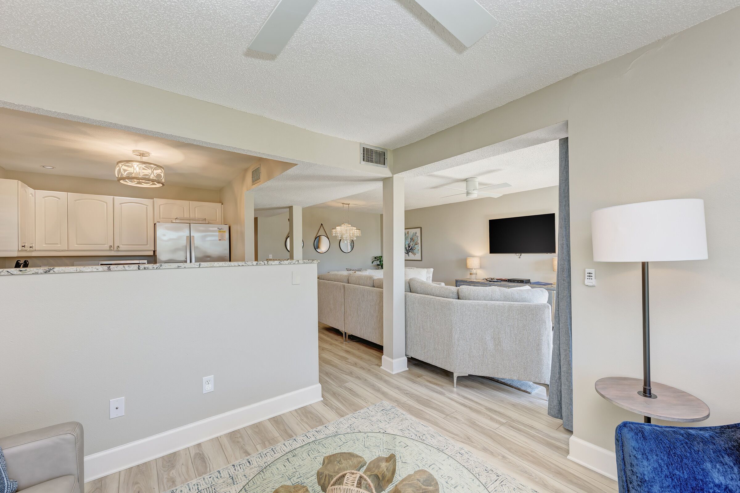 المنشأة من الداخل