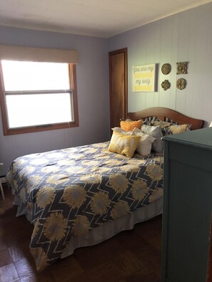 3 habitaciones, escritorio, tabla de planchar con plancha y wifi gratis 