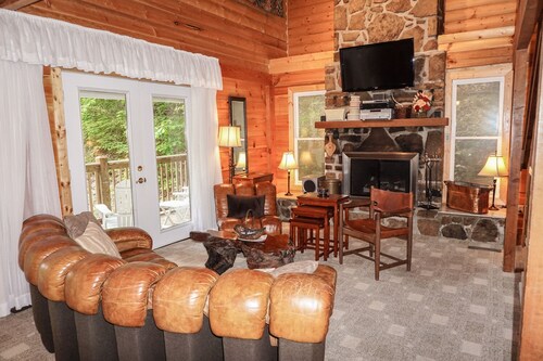 Catch & Release; Fishing Pond, Creek, FIOS Wifi Internet, Secluded