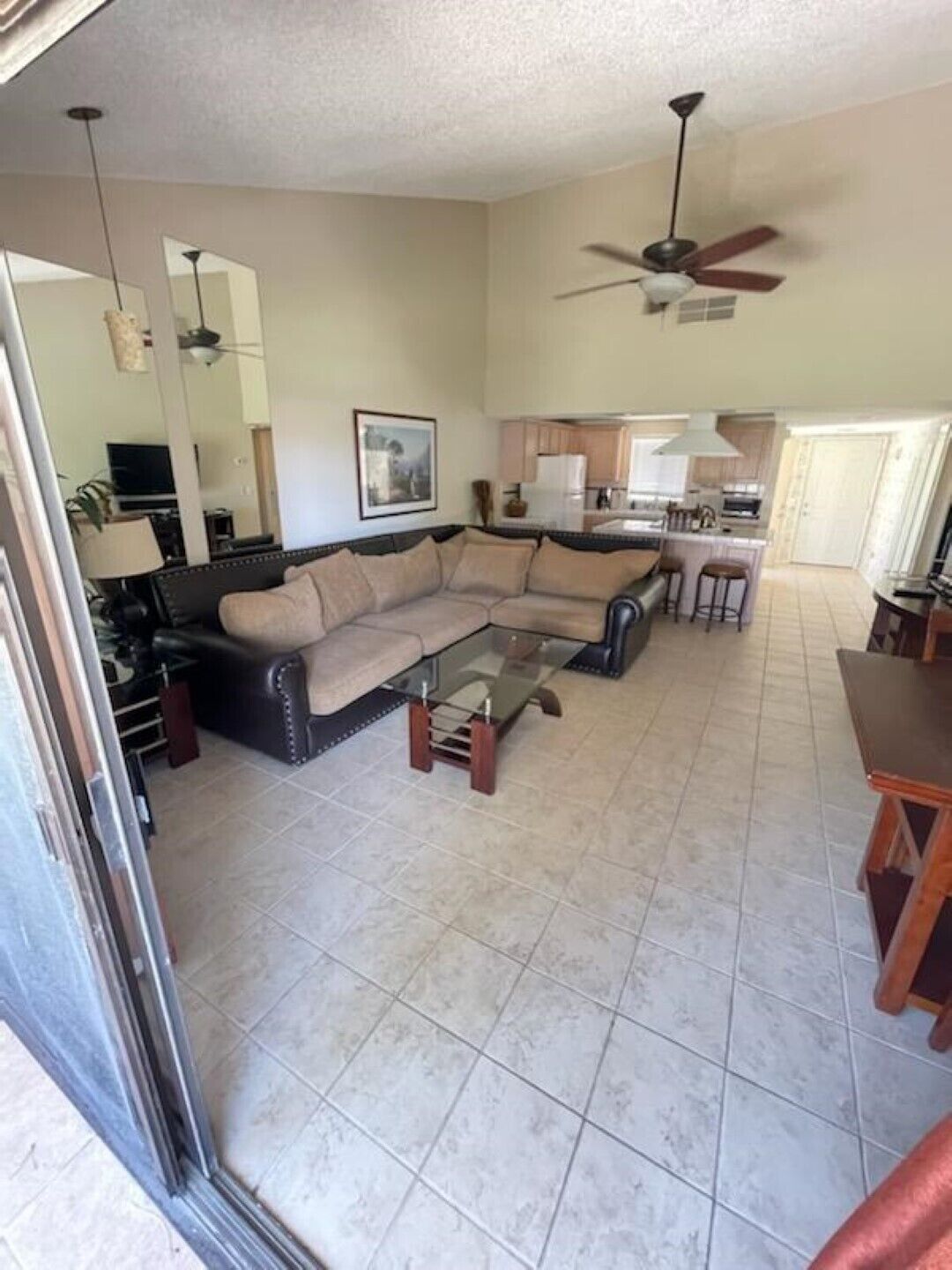 Resort Like Pool / Golf / Tennis Condo