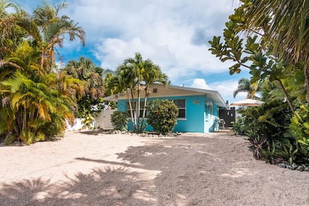 Anna Maria Cottage