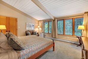 Room - Quechee House with Hot Tub, Sauna & Club Access (Quechee)