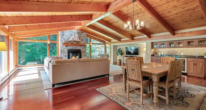 Hot Tub & Sauna, Fireplace - Morgan Road Escape