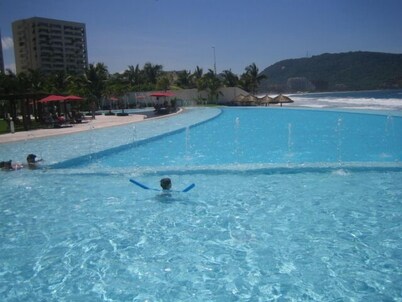 Stunning Ixtapa Sunsets & Ocean Views - Premier Host 