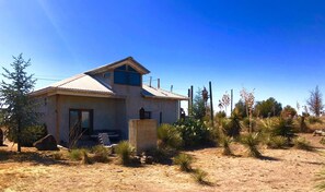 Exterior - Fun for up to 4 guests. (Marfa)