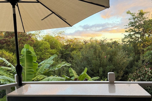 The best breakfast and dinner spot on the lanai