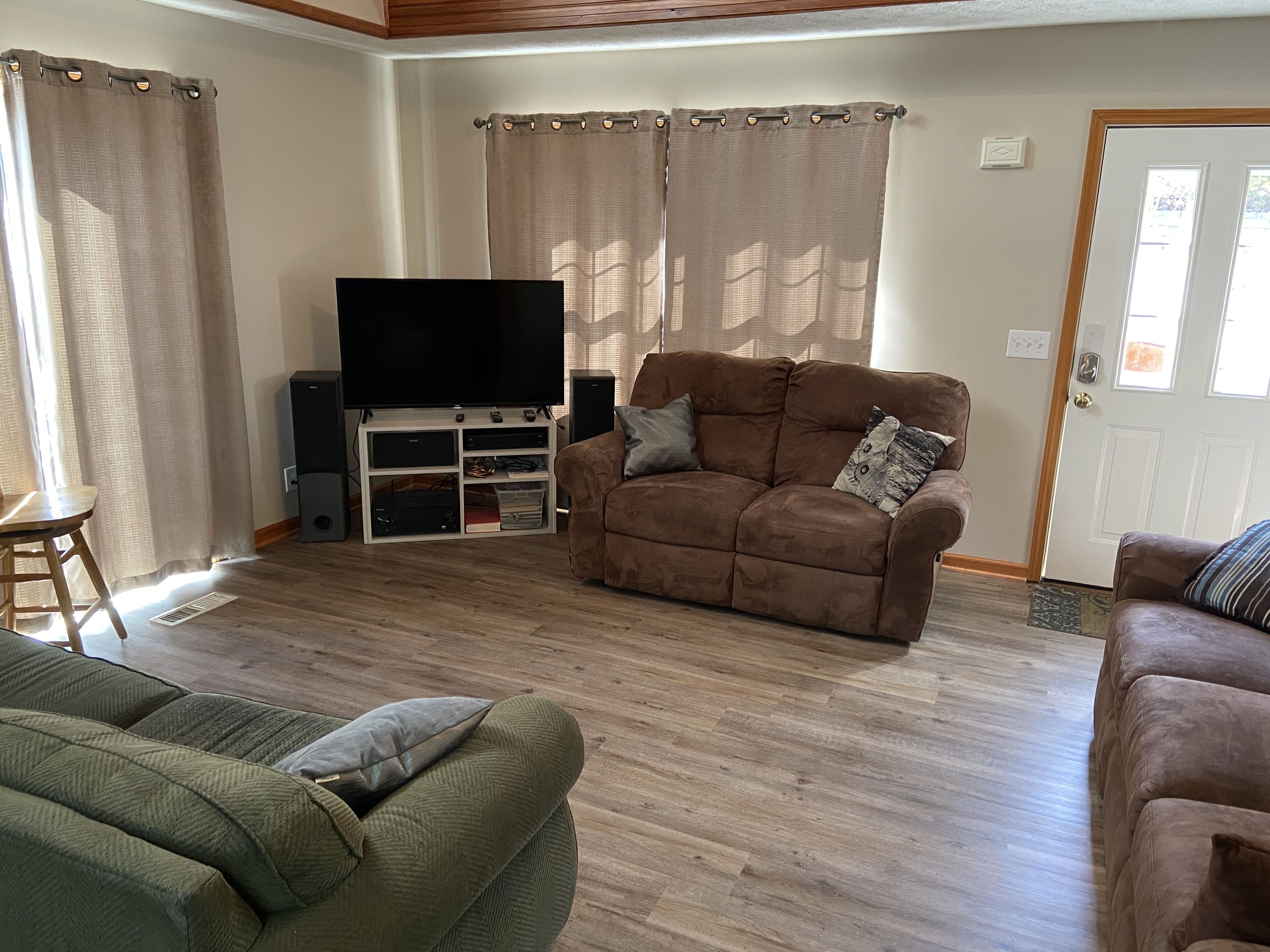 Charming 'J's Chalet' @ Dale Hollow Lake (Sulphur Creek Marina)