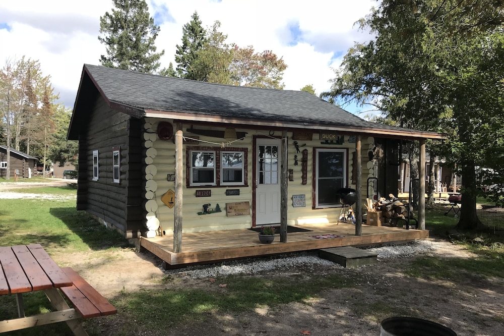 Cabin #5 On Beautiful Brevort Lake