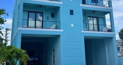 5 STAR Beach Vacation on Destination Chanel 300 steps to the BEACH
