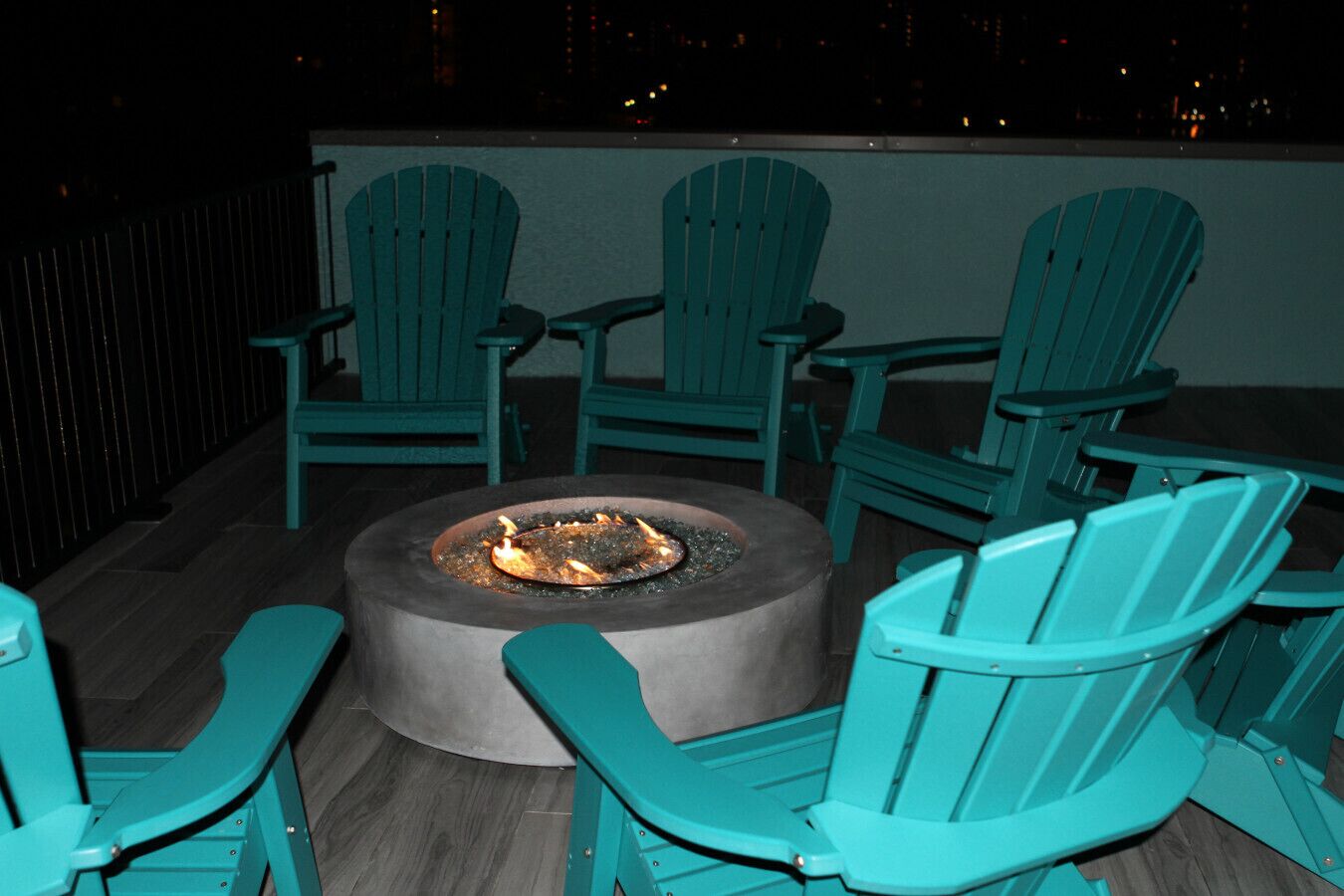 PERFECT SPOT to end your Day at Isalnd Time