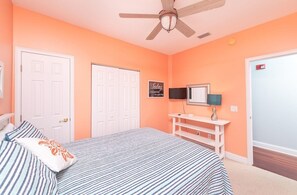 3 bedrooms, desk, iron/ironing board, free WiFi
