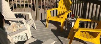 10% off weeklong  stays booked now. Clean & charming oceanfront  home with view