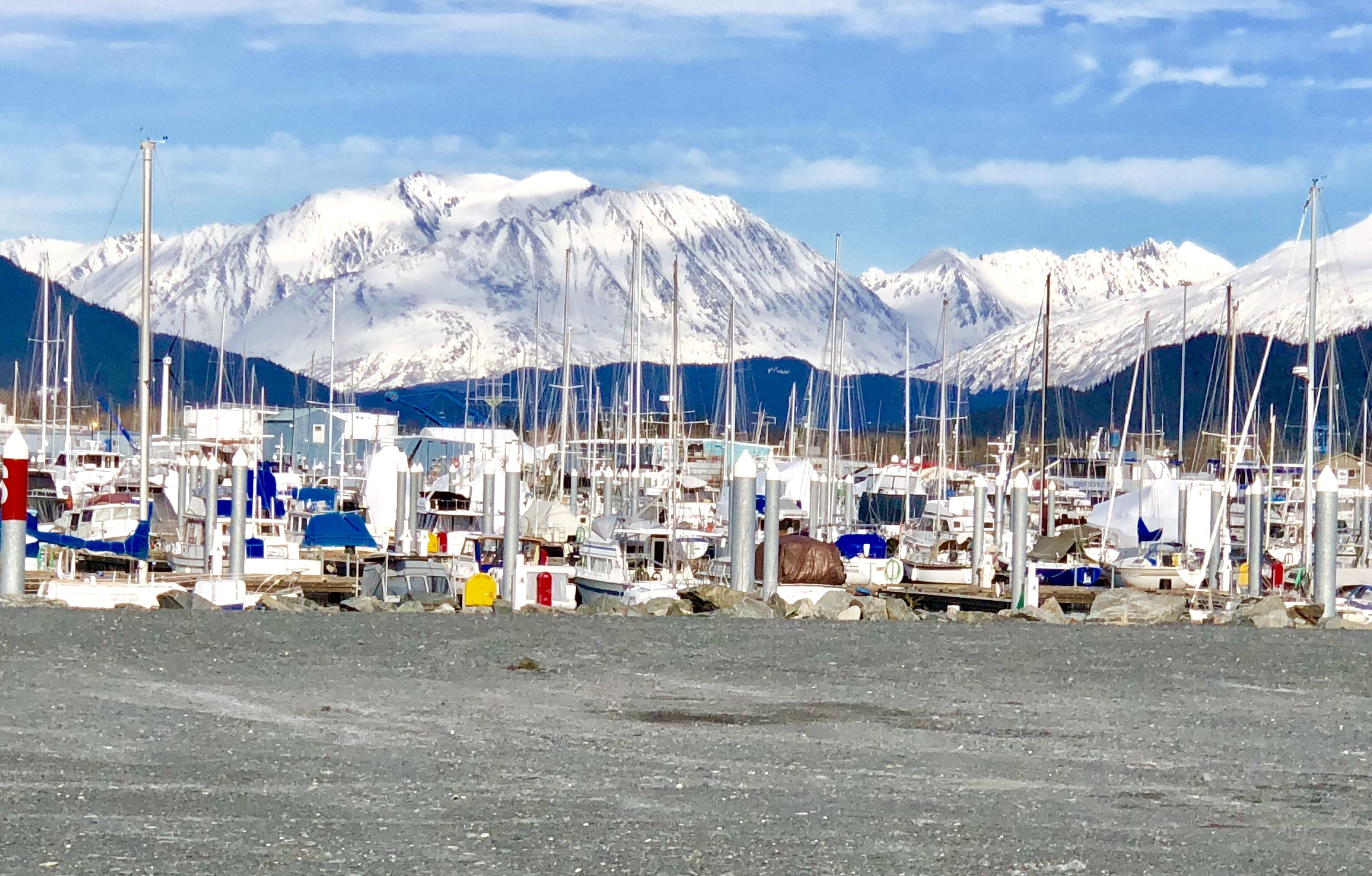 Quaint and charming 1 bedroom in Historical Building is Downtown Seward