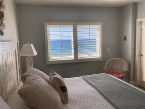 3 bedrooms, iron/ironing board, travel crib, free WiFi