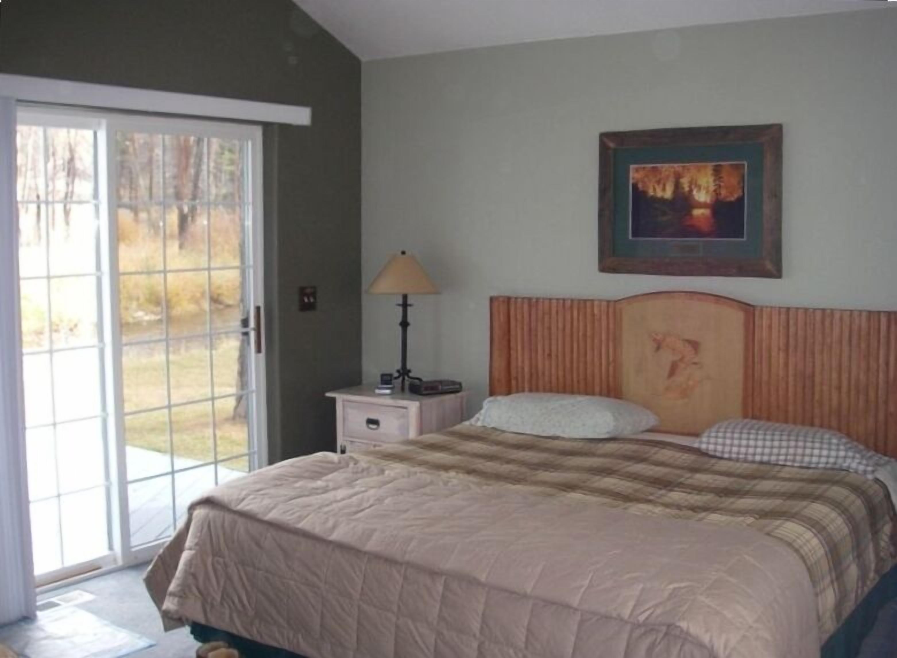 Riverhouse on the East Fork of the Bitterroot