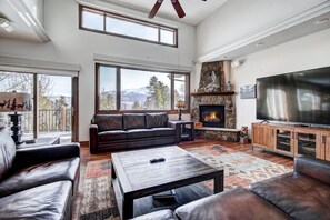 Smart TV, fireplace, DVD player, ping pong