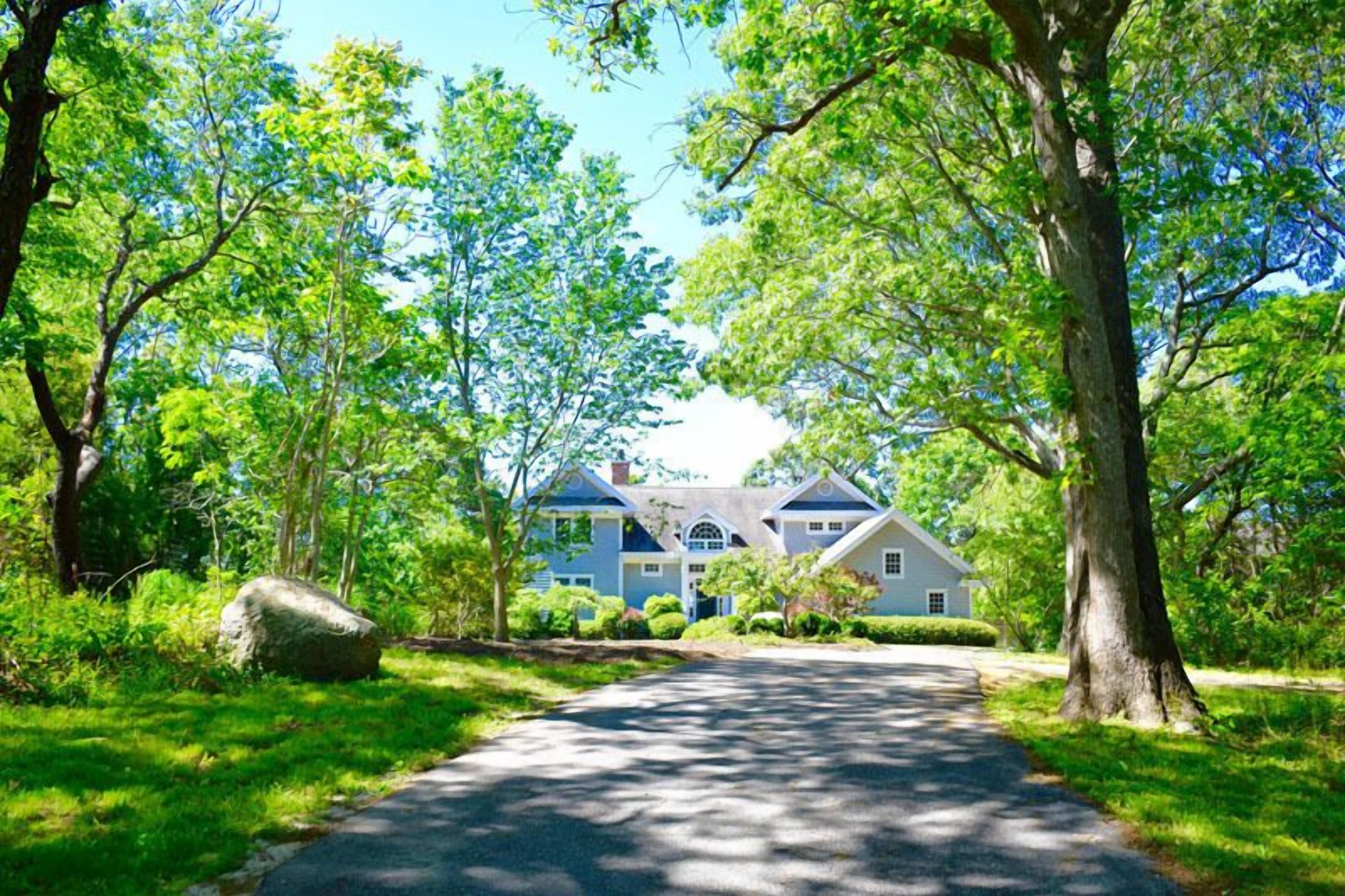 Shelter Island Hidden Waterfront Gem