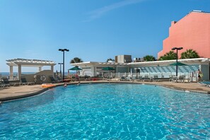 Indoor pool, outdoor pool