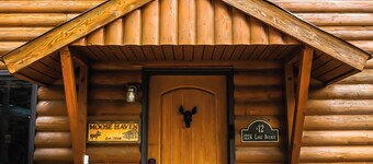 Lemmon Lodge Riverfront Cabin #12 with Private Beach on Grand Lake!