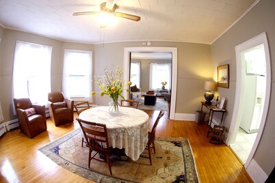 BEST VALUE IN TOWN! Cozy, Old World Charm Near Lambeau