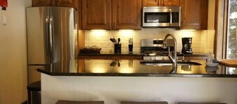 East Vail Mountain Home - Hot Tub and VRBO Rated 5 Star   ToV STR Lic.  # 026398