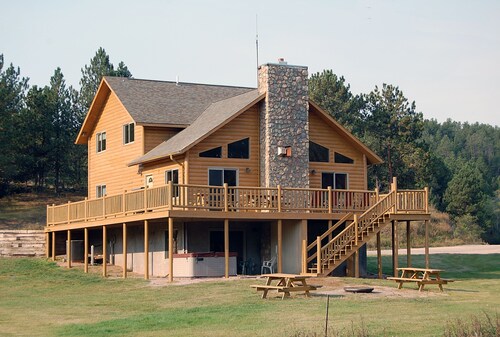 ** UUSI LUETTELO ** McCaskell Cabin ~ holvikatot, puulattiat, kaasutakka