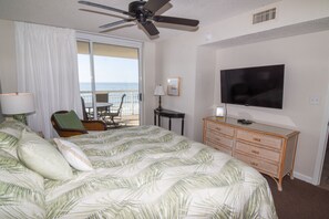 4 bedrooms, free WiFi, bed sheets, alarm clocks