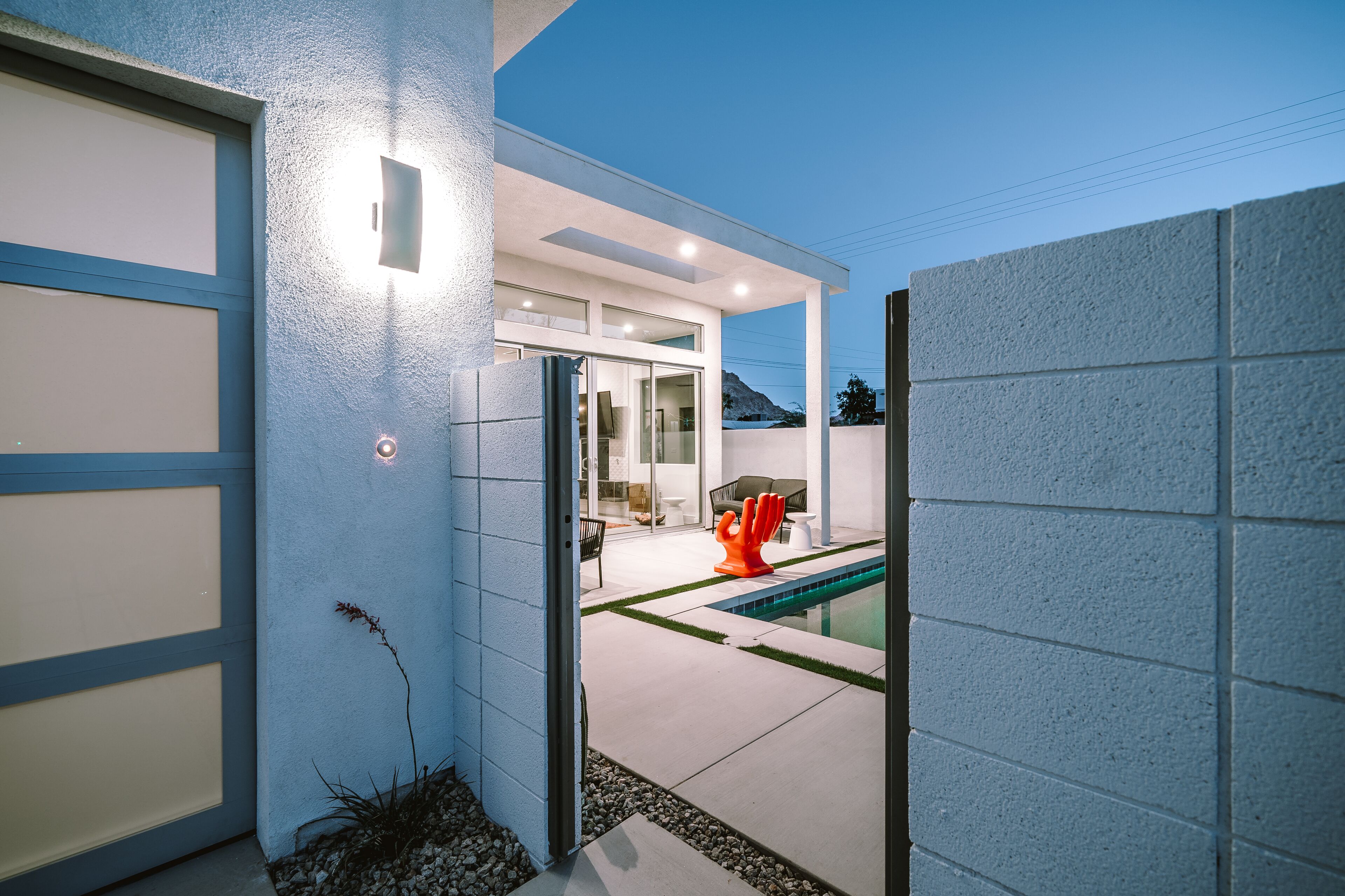 LUXURY, MODERN DESERT RETREAT 3 BR WITH SALTWATER POOL+SPA  #225624