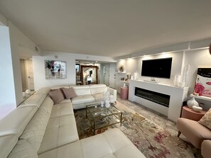 Smart TV, fireplace, music library