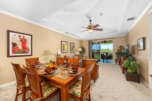 Dining - Hilton Waikoloa Pool Pass for stays in 2026! Waikoloa Beach Villas J33 (Waikoloa Beach Resort)