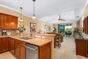 Fridge, microwave, oven, stovetop - Hilton Waikoloa Pool Pass for stays in 2026! Waikoloa Beach Villas J33 (Waikoloa Beach Resort)