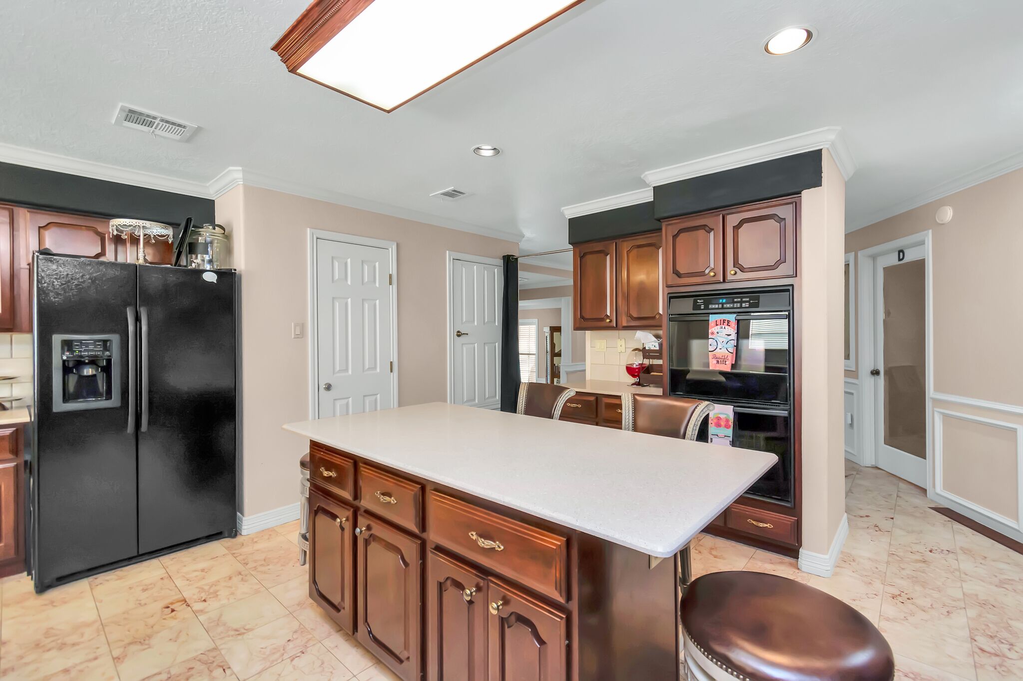 Spacious Peaceful Getaway for the whole Family with Private Pool (Sleeps 20+)