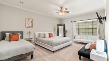 8 habitaciones, escritorio, tabla de planchar con plancha y wifi gratis