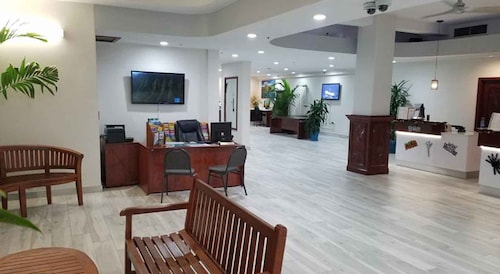 ワイキキの一等地にあるコンドミニアム！ ワイキキビーチから1ブロック。 無料の無線LAN。 