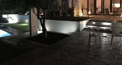 Spacieux Sea View Terrace Apartment