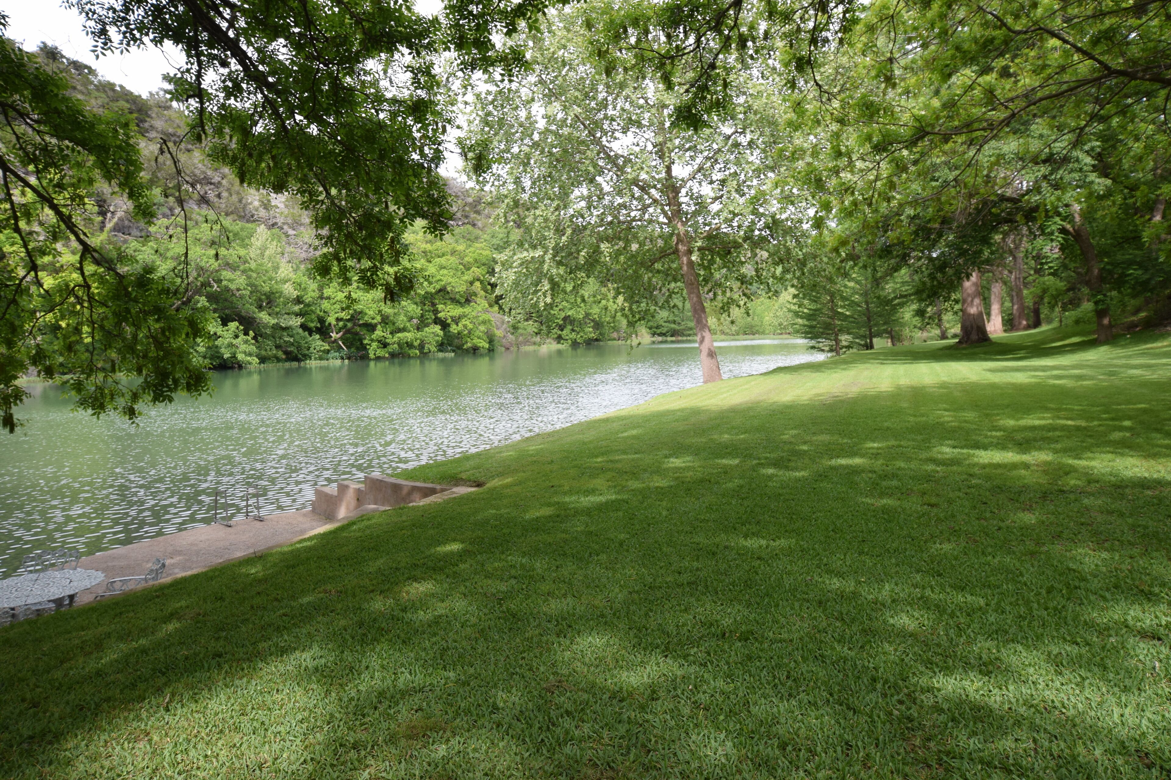 Kipp Cottage - Private Guadalupe Riverfront - 2 Cottages - Beautiful setting
