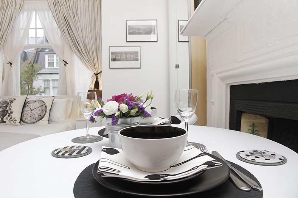 Belsize Park spacious Studio flat
