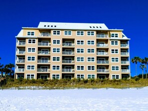 Exterior - July 26-August 2 Available! OCEANFRONT DESTIN - Beautifully remodeled #destinfl (Destin)